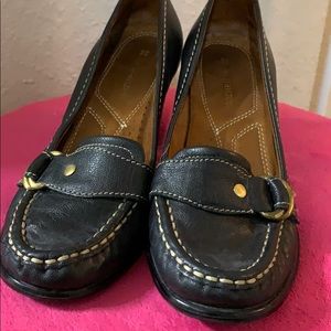 Barely worn naturalizer heels